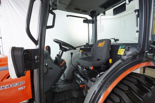 Traktor Kioti CK 2630CH Cab - Image 9